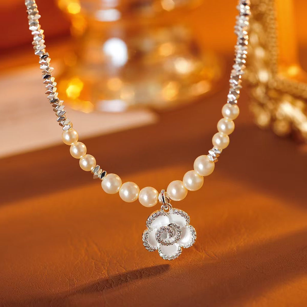 Camellia Pearl Necklace Japanese and Korean Style Fashion Necklace for Women Niche High-end Clavicle Chain Light Luxury Versatile