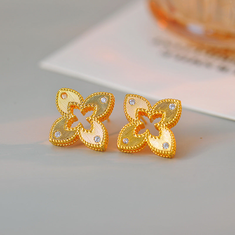 2025 New Four-Leaf Clover Gold Earrings Necklace Bracelet Sweater Chain Women Light Luxury Niche