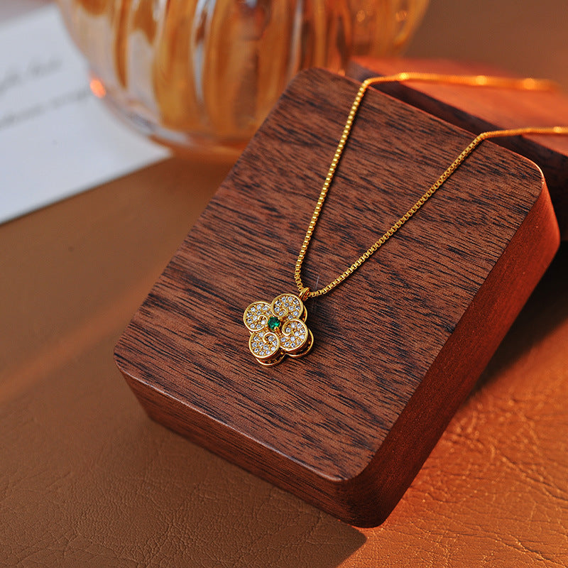 South Korea Namdaemun New Luxury Niche Four-Leaf Clover Pendant Inlaid with Zirconia Luxury Necklace A10270