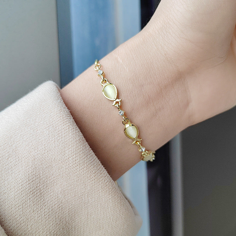 Korean Fashion Crystal Small Fish Bracelet for Women, Light Luxury Jewelry, High-end Summer Temperament, Versatile Personality Bracelet