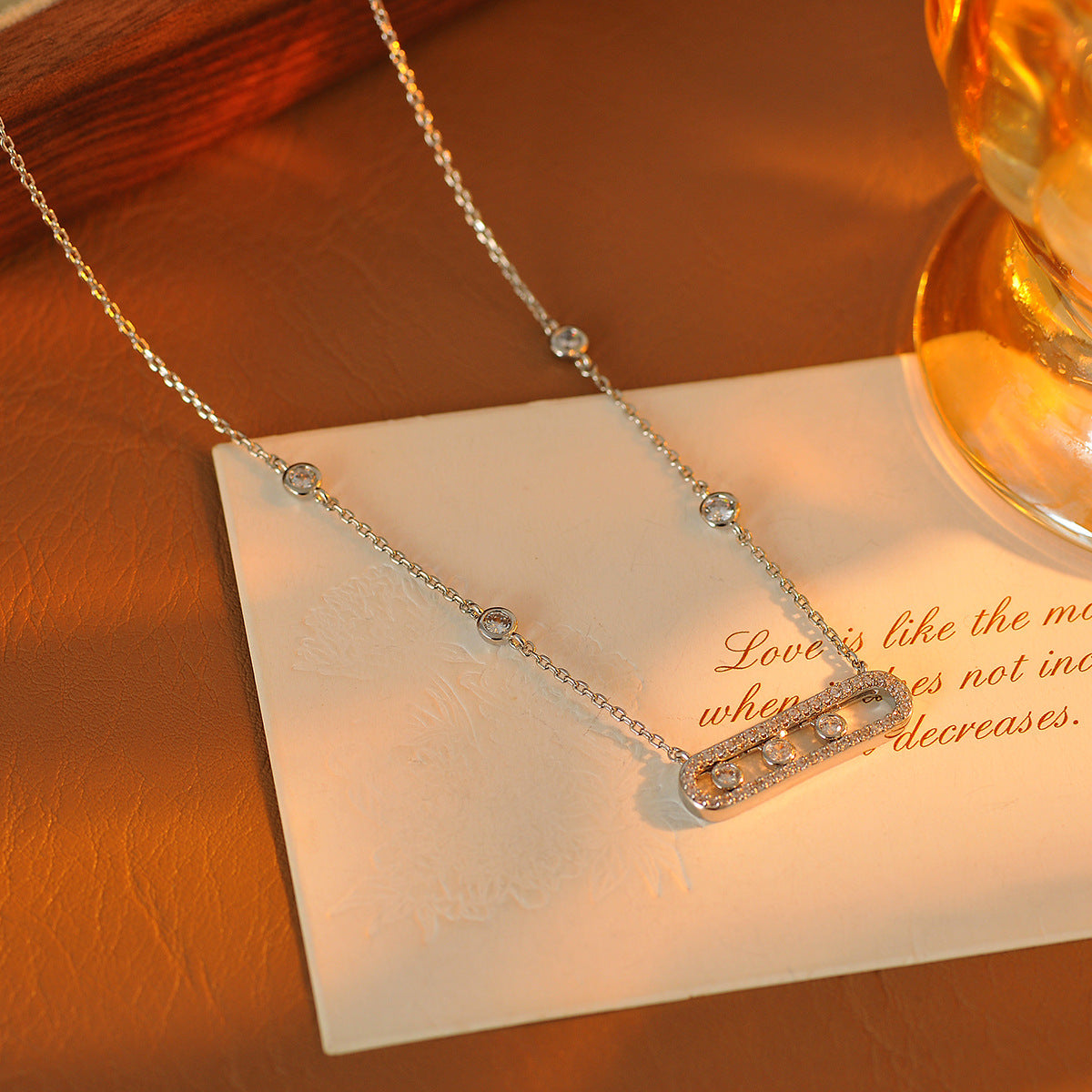 [Zhou Yutong Style] Sliding Three Diamond Necklace Light Luxury Niche Paperclip Choker Bracelet for Women