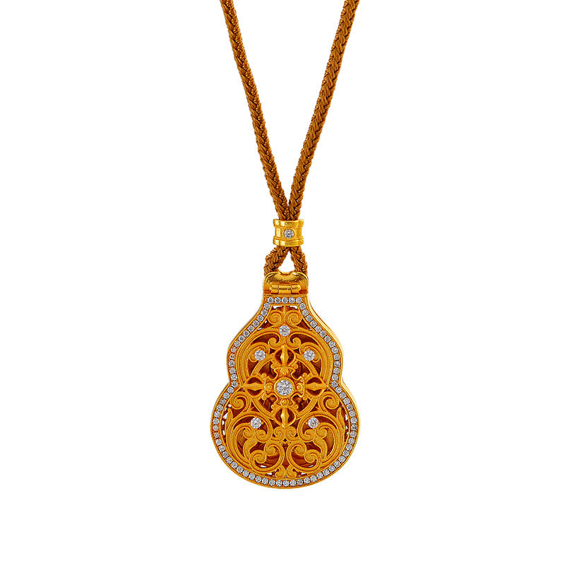 Wei Xue Same Style Junpei Gourd Necklace with Inlaid Diamonds, Wealth-Attracting Guardian God Pendant, Three-Dimensional New Style, Light Luxury, Non-Fading Pendant