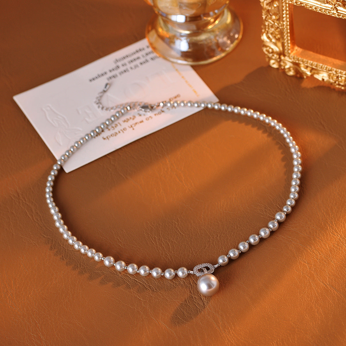 Bracelet Necklace Strong Light Pearl Gradient Necklace Exquisite Earrings High-end Clavicle Chain Bracelet