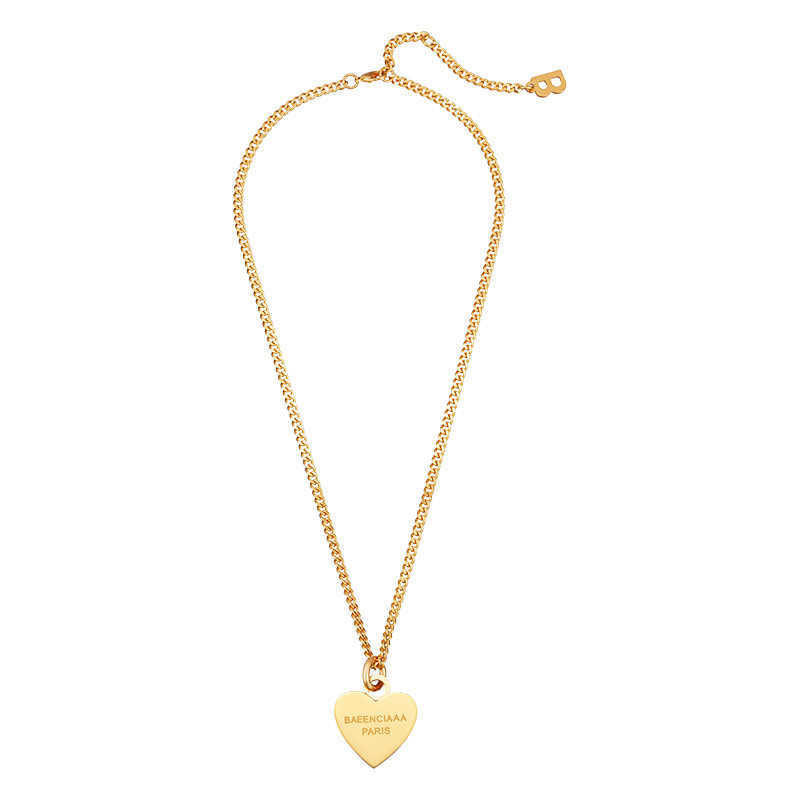 B Letter Heart Necklace for Women, Light Luxury Niche Design, High-End Sweater Chain, European and American Ins Style, New Peach Heart Collarbone Chain