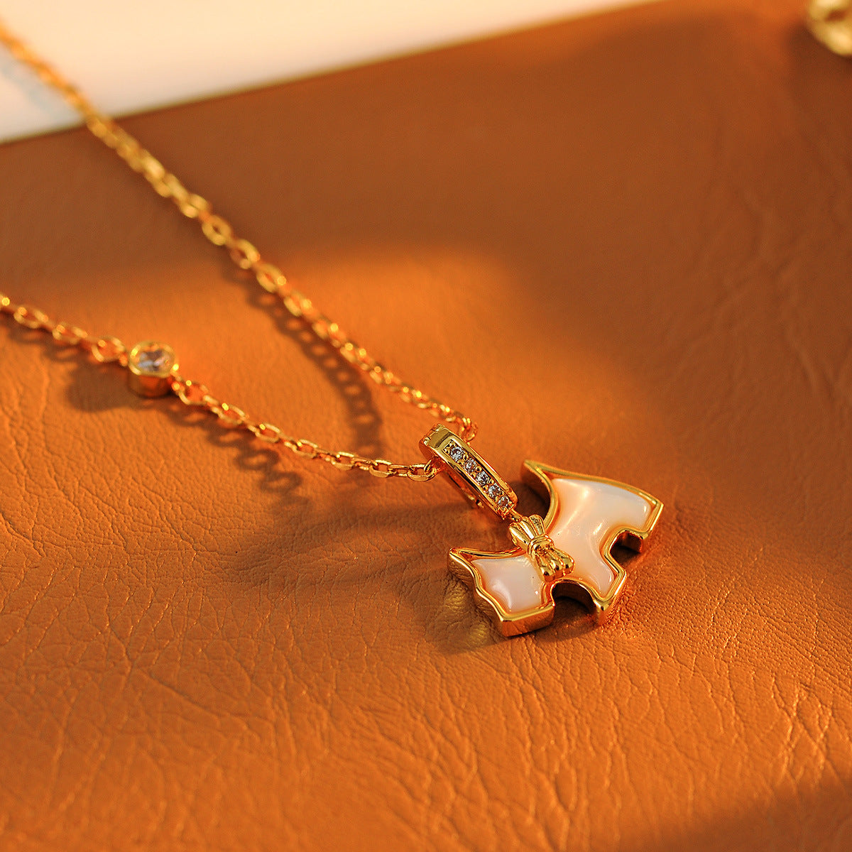 French Style Heart Puppy Necklace Hot-Selling Light Luxury Mother-of-Pearl Diamond Detachable Necklace Versatile Internet Celebrity Korean Version