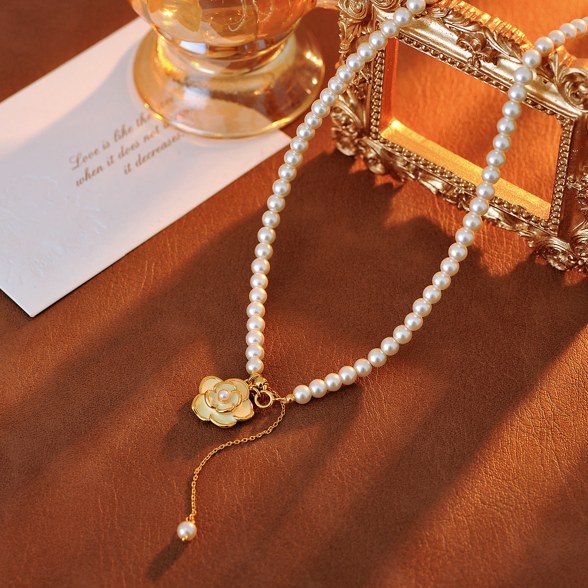 Vintage Elegant Ins Style Fashion Versatile Camellia Pearl Necklace Personality High-end Chanel Style Collarbone Chain