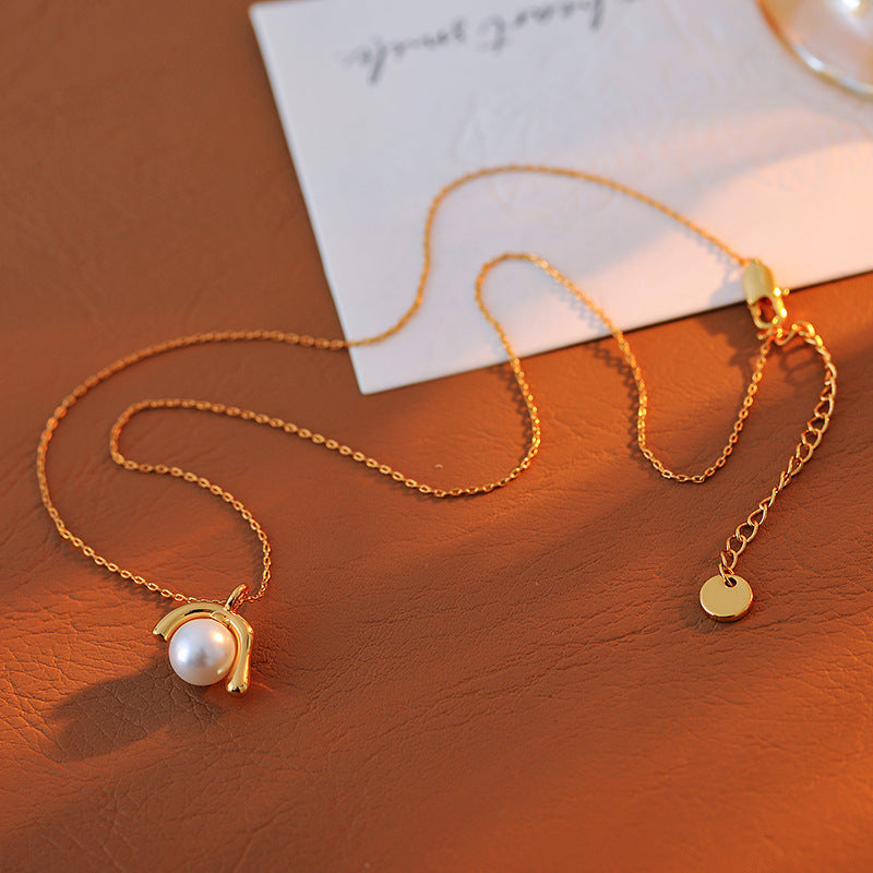 French Retro Simple Elegant U-Shaped Pearl Necklace for Women, Everyday Versatile High-End Necklace