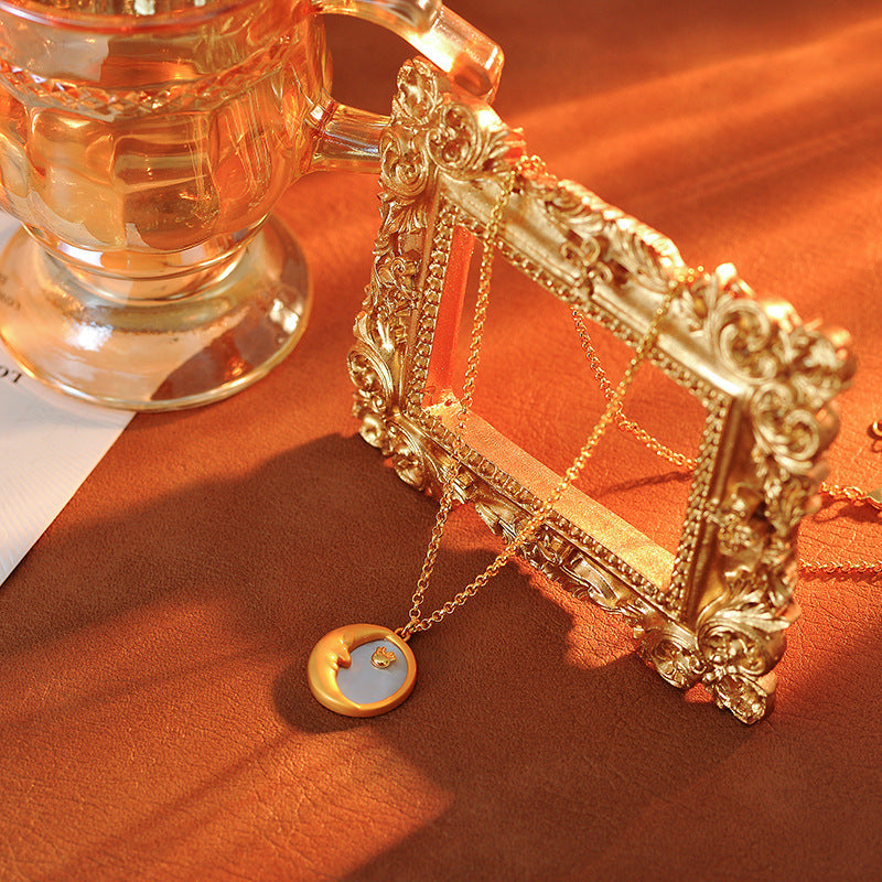 European and American Fashion Starry Sea Moon Shell Sweater Chain for Women High-end Long Vintage Design Versatile Necklace