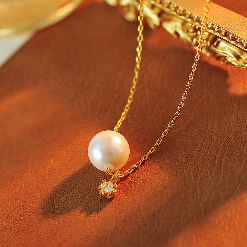 French Style Pearl Necklace for Women Summer Ins Light Luxury Niche Design Zircon Pendant High-end Clavicle Chain