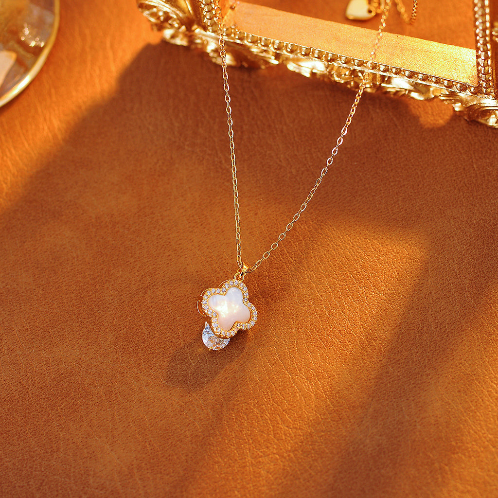 Four-leaf Clover Necklace for Women, High-end Light Luxury, Niche Design Sense, Collarbone Chain, New Hot-selling Neck Chain