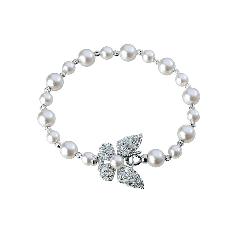 Butterfly Pearl Necklace for Women Sweater Chain Light Luxury Niche High-end New Collarbone Chain for Socialite Women