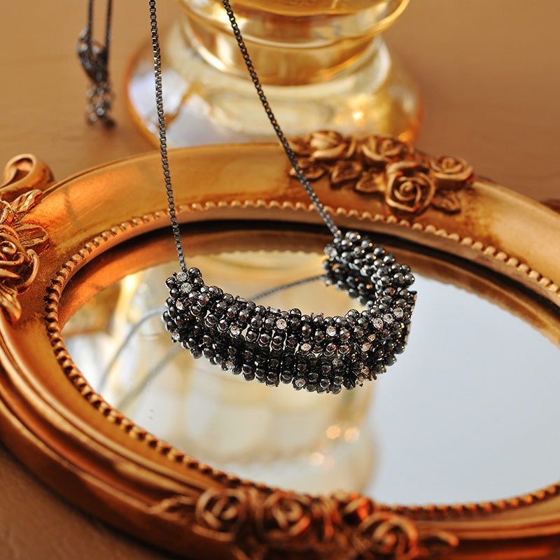 European and American Micro Pave Zircon Round Bead Necklace for Women, Niche Style, Elegant Beaded Collarbone Chain, Light Luxury, Personalized, High-end Necklace