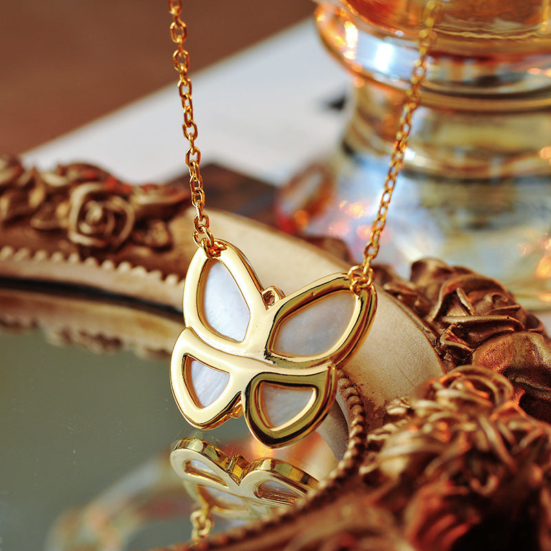 High Version Fanjia Large Butterfly Necklace for Women, 18K Gold Plated Clavicle Chain, Natural Mother-of-Pearl, Directly from Manufacturer, Pendant