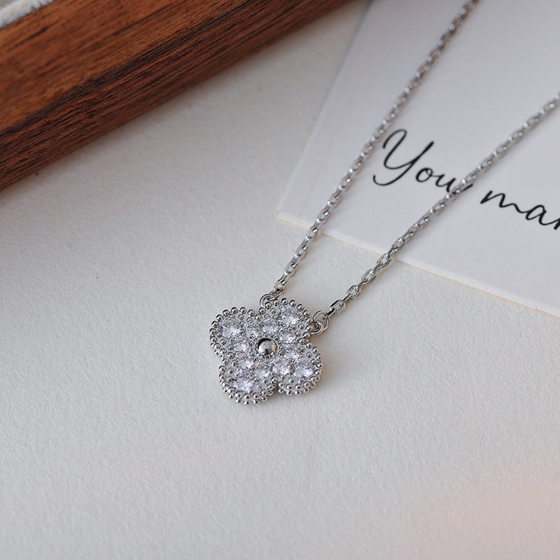 High Version Four-Leaf Clover Single Diamond Necklace Classic Pendant Light Luxury Fashion Simple Niche High-End Pendant