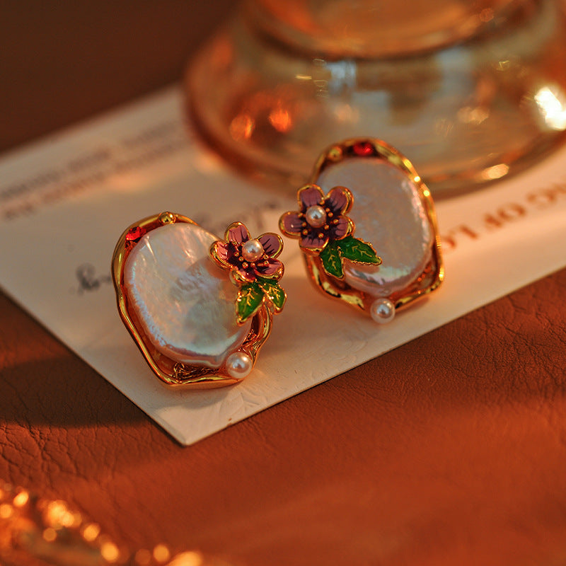 Monet Garden Irregular Baroque Natural Large Pearl Necklace for Women with Floral Design and High-end Pendant