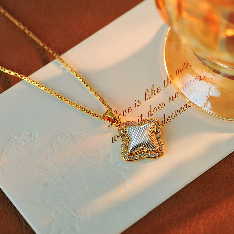 New Year's Clavicle Chain Niche Design One Piece Light Luxury Commuting Necklace Simple High-end Pendant