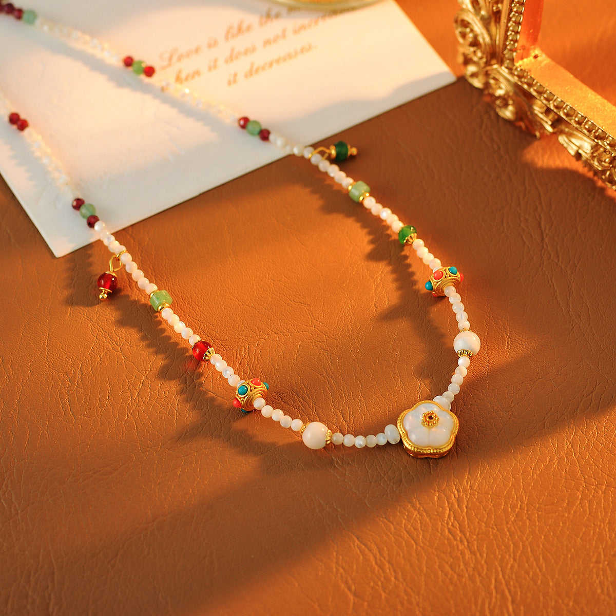 Original New Chinese Style Fashion Light Luxury Shell Beaded Flower Necklace for Women Versatile High-end Simple Niche Bracelet Wholesale