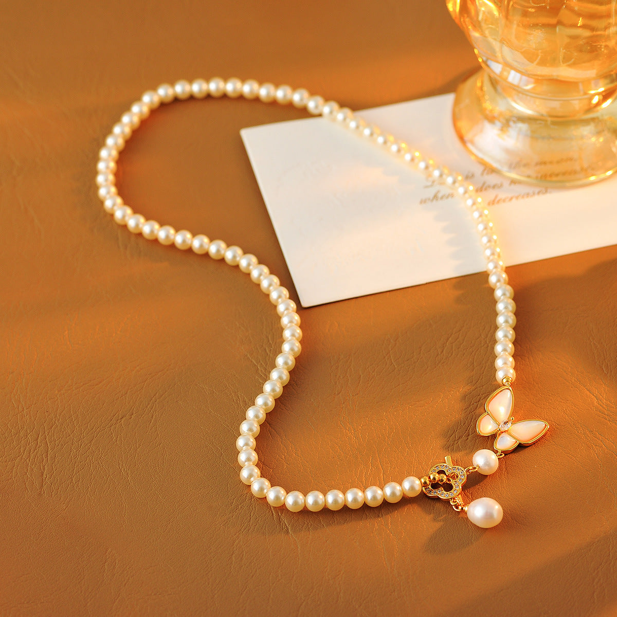 Natural Mother-of-Pearl Butterfly OT Buckle Slimming Pearl Necklace for Women New French Style Versatile Collarbone Chain