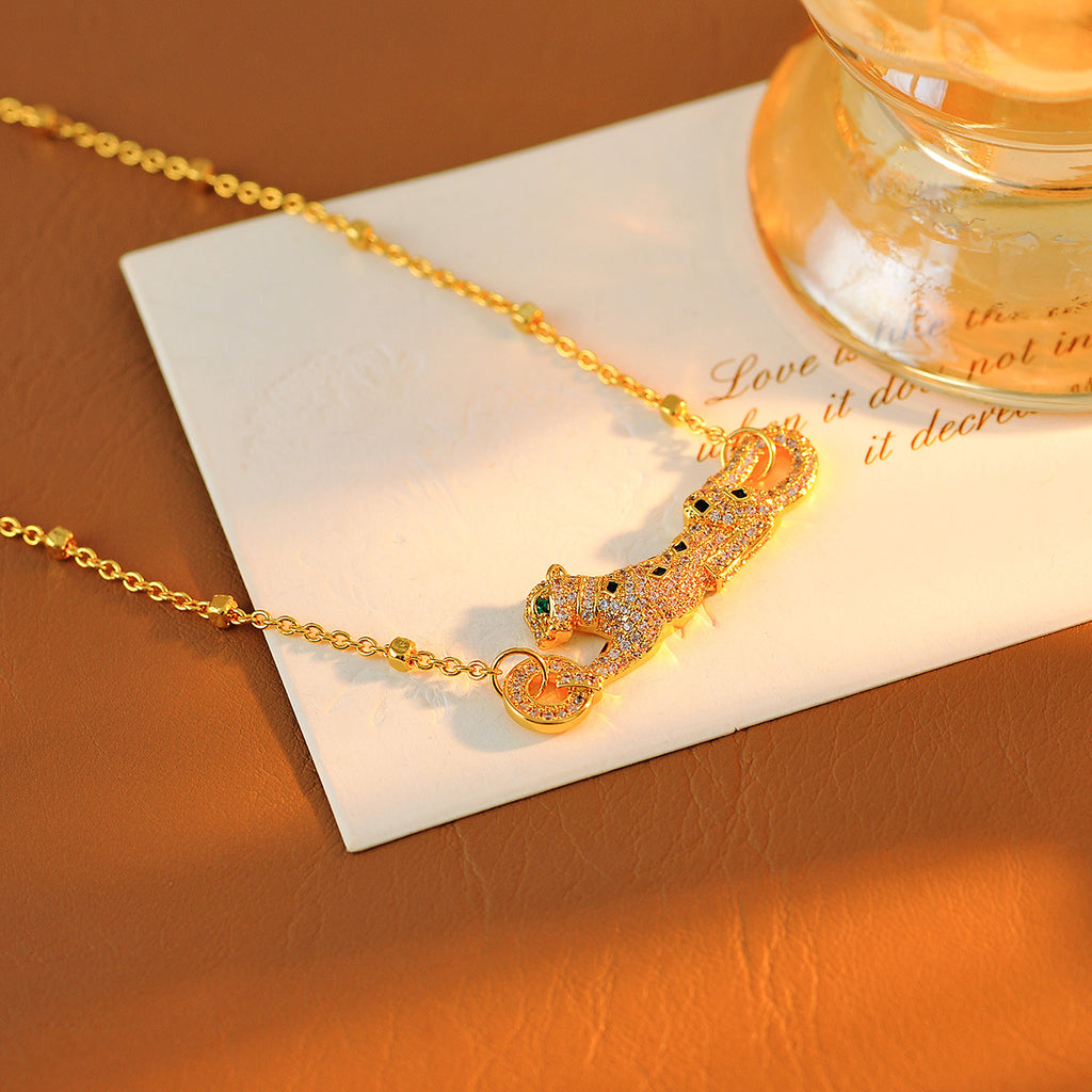 European and American Fashion Enamel Painted Lying Leopard Short Necklace Layered Full Diamond Small Leopard Collarbone Chain for Women