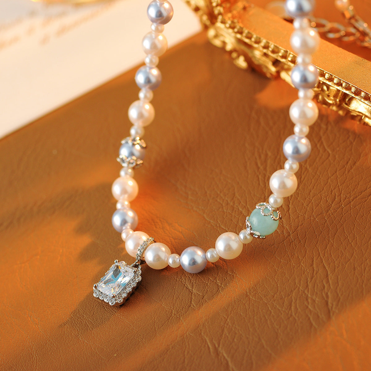 New Natural Blue Crystal Bead Necklace Choker Clavicle Chain Light Luxury Niche Shijia