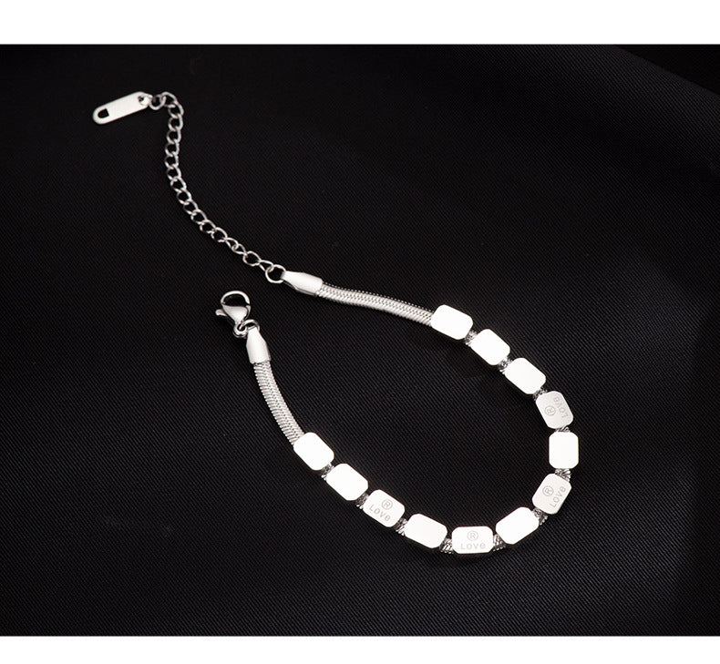 Minimalist Personality Design Small Square Snake Bone Chain Necklace for Women Ins Trend Light Luxury Niche Collarbone Chain Short Neck Chain