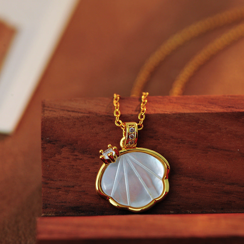 Nian Yi Bei Zi Couple Fashion Silver Jewelry Simple Natural Mother-of-Pearl Inlaid Diamond Pendant Necklace for Women A10188