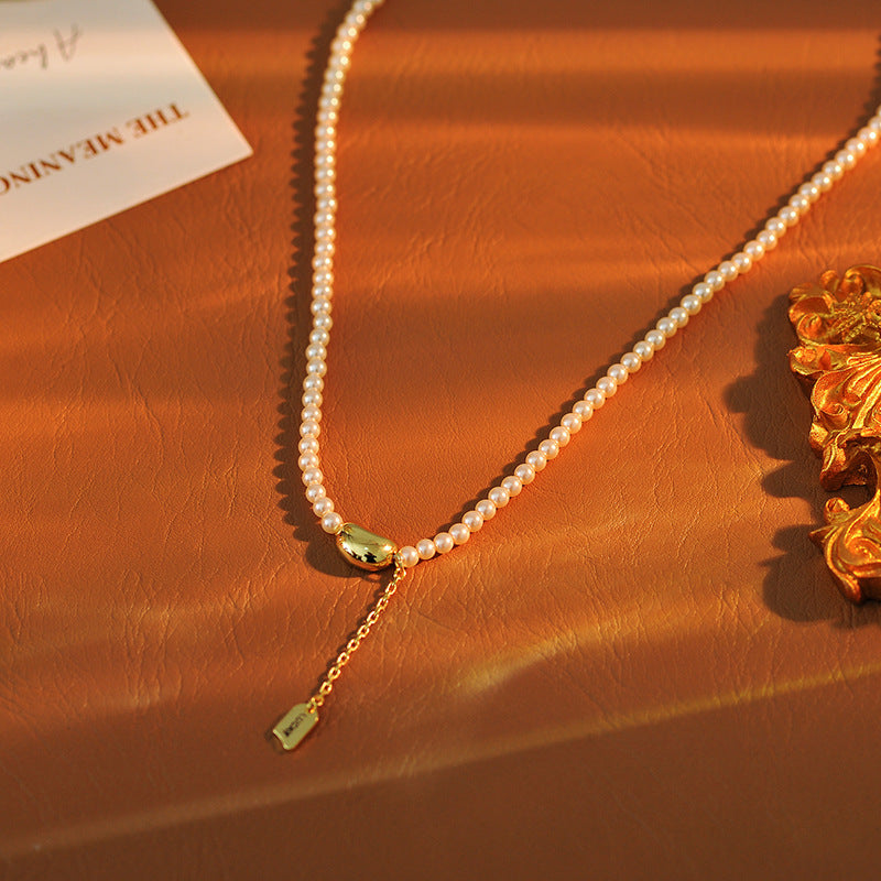 Hot-Selling Pearl Acacia Bean Necklace for Women, Light Luxury Elegant Designer High-End Sense Neck Chain with Tassel Lucky Clavicle Chain