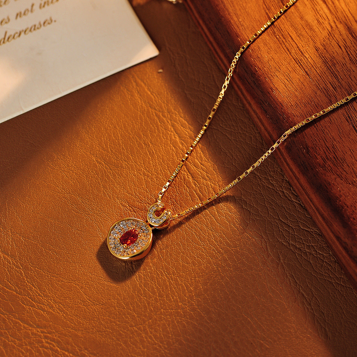 Copper Jewelry French Retro Ruby Necklace for Women, Unique Design Clavicle Chain, Elegant Versatile Choker