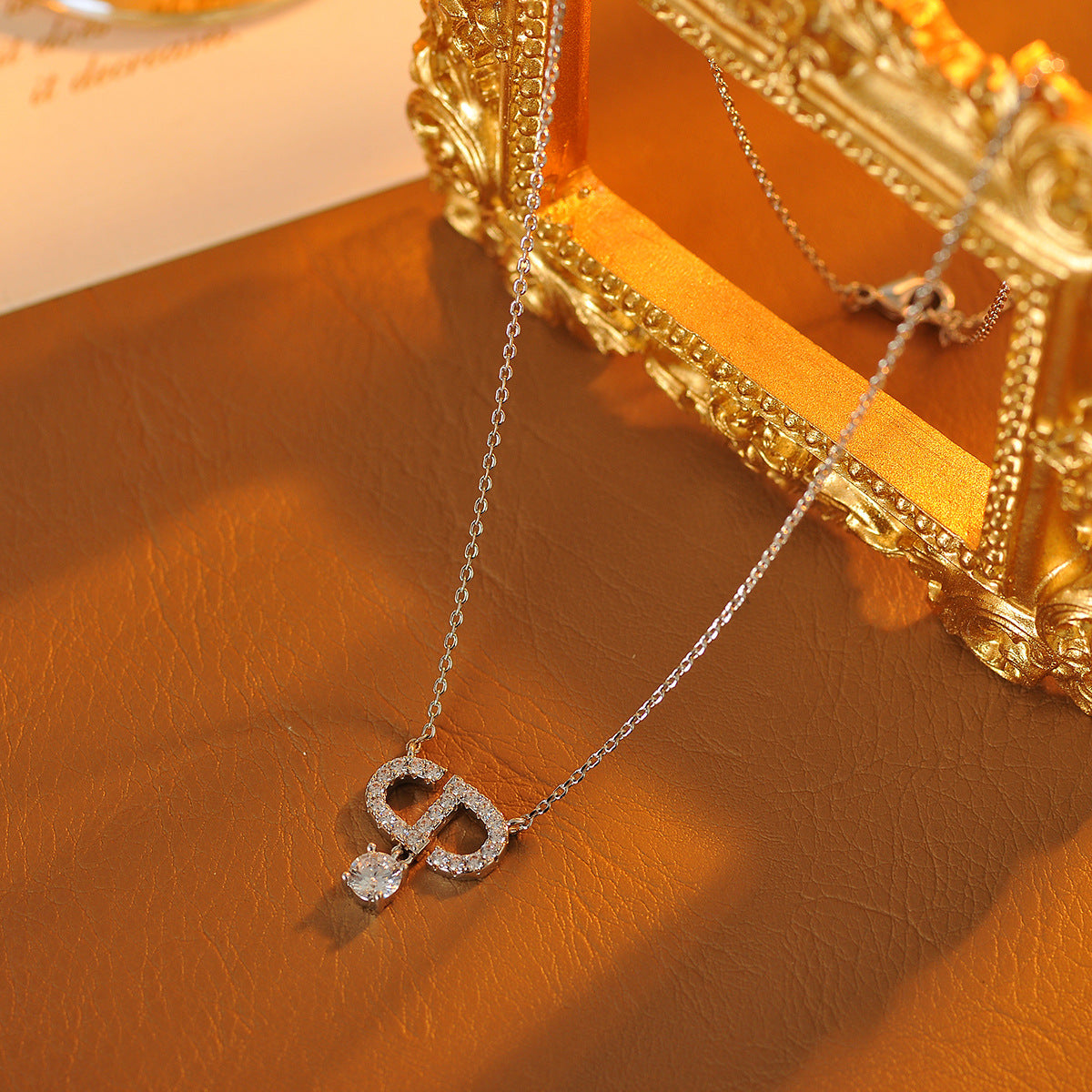 New Hot-Selling CD Letter Inlaid Diamond Gold Necklace Light Luxury Ins High-End Sense Elegant Collarbone Chain