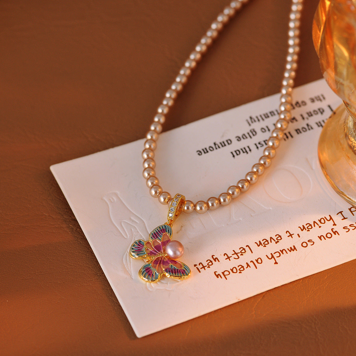 Perfect Round Strong Light Pearl Necklace for Women Fashion High-end Design Enamel Drop Glaze Colorful Butterfly Collarbone Chain