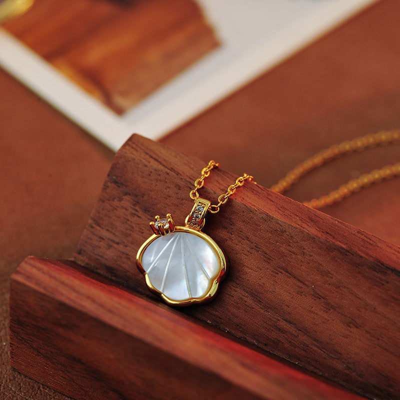 Nian Yi Bei Zi Couple Fashion Silver Jewelry Simple Natural Mother-of-Pearl Inlaid Diamond Pendant Necklace for Women A10188