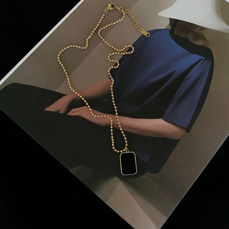 Black Geometric Letter Square Pendant Spring Summer Collarbone Necklace French High-end Internet Celebrity Same Style Sweater Chain Non-fading