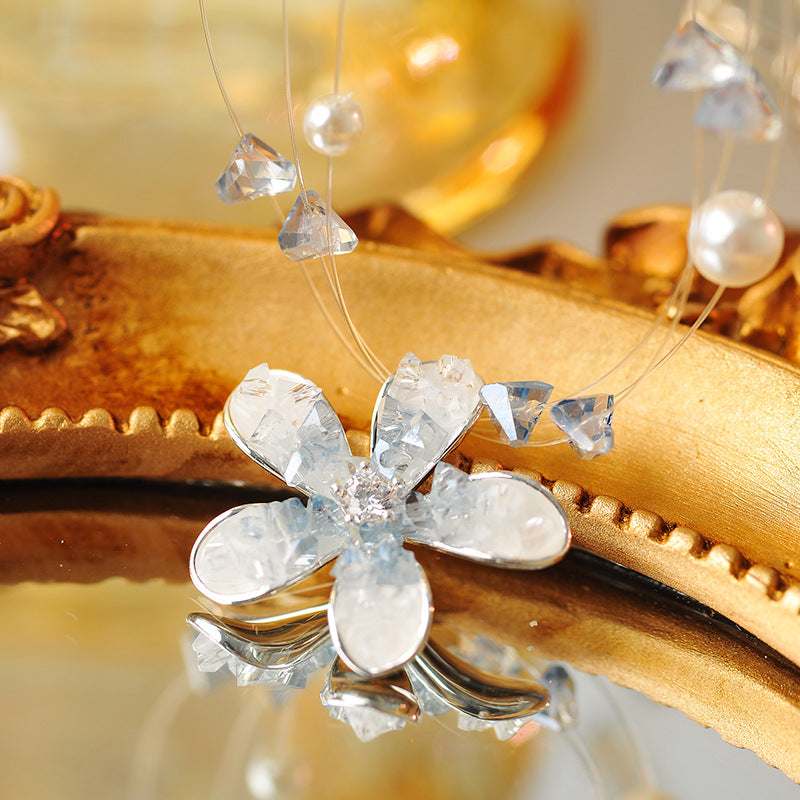 Double Layer Sweet Temperament Starry Sky Pearl Necklace Fashionable Elegant High-end Flower Pendant Collarbone Chain Choker