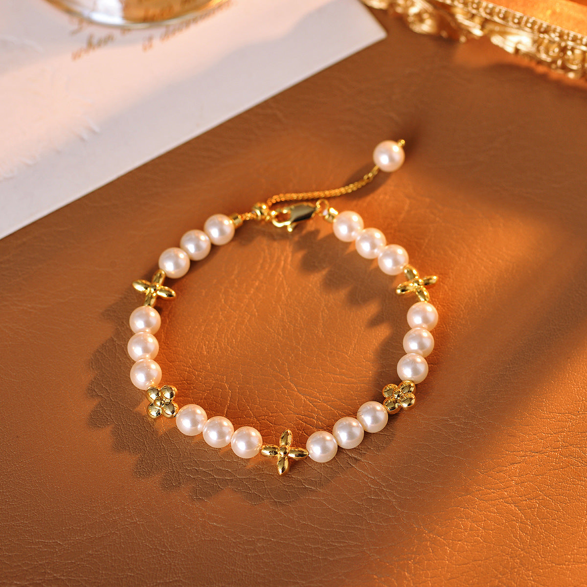 Necklace French Style Pearl Beaded Necklace Fashion Niche Light Luxury Design Versatile Sweet Choker for Women