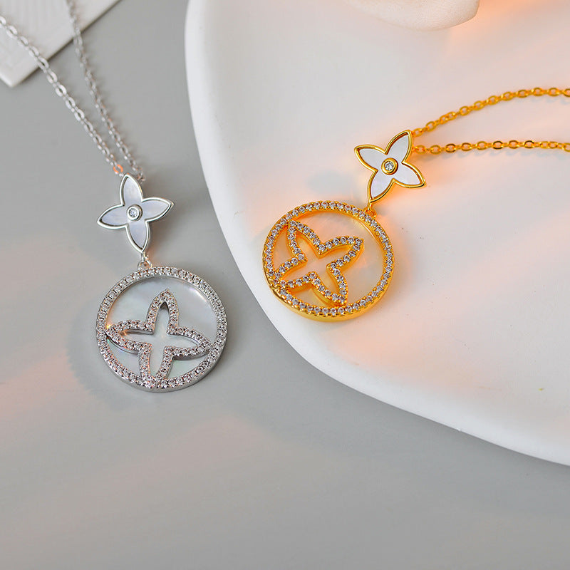 Fashionable Temperament Four-Leaf Clover Necklace Light Luxury Niche TikTok Live Hot Sweet Pendant Collarbone Chain