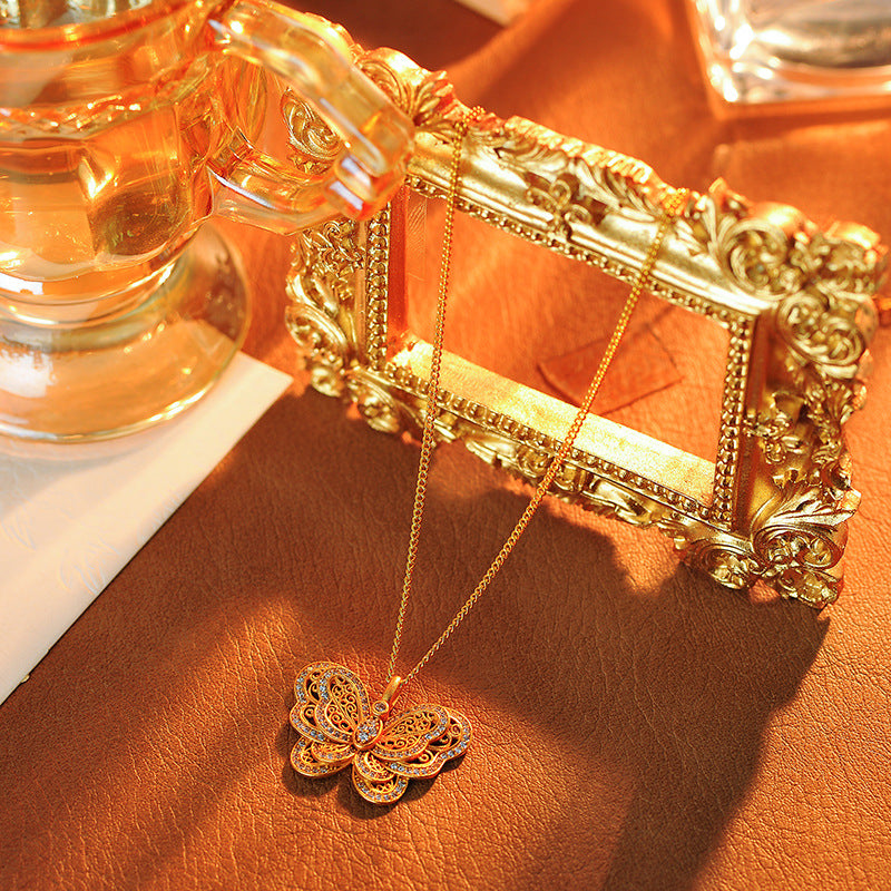 New Chinese Style Gold Full Diamond Vintage Filigree Hollow Butterfly Necklace for Women, Light Luxury High-Value Collarbone Chain