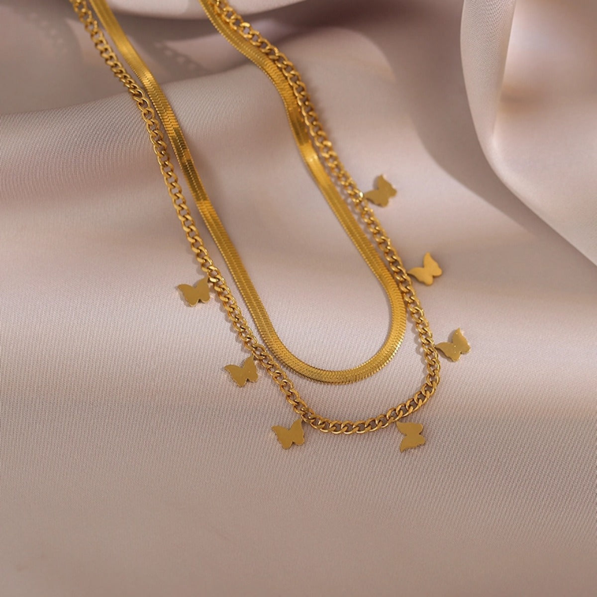 Multi-layer Light Luxury Butterfly Necklace for Women, Unique Design Fashion Titanium Steel Double-layer Clavicle Chain, Personalized and Elegant Jewelry