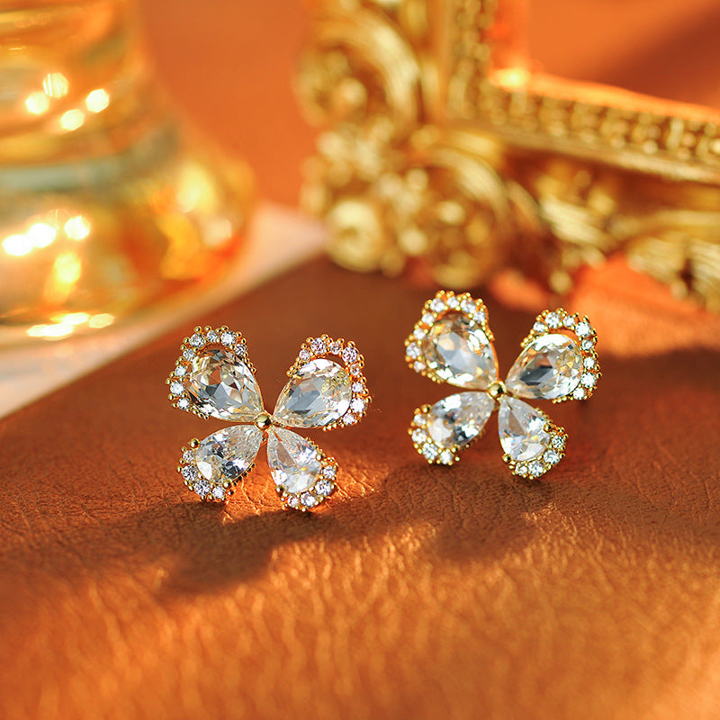 Romantic Love Letter Butterfly Pearl Tassel Necklace for Women High-end Light Luxury Niche Collarbone Chain Elegant Choker