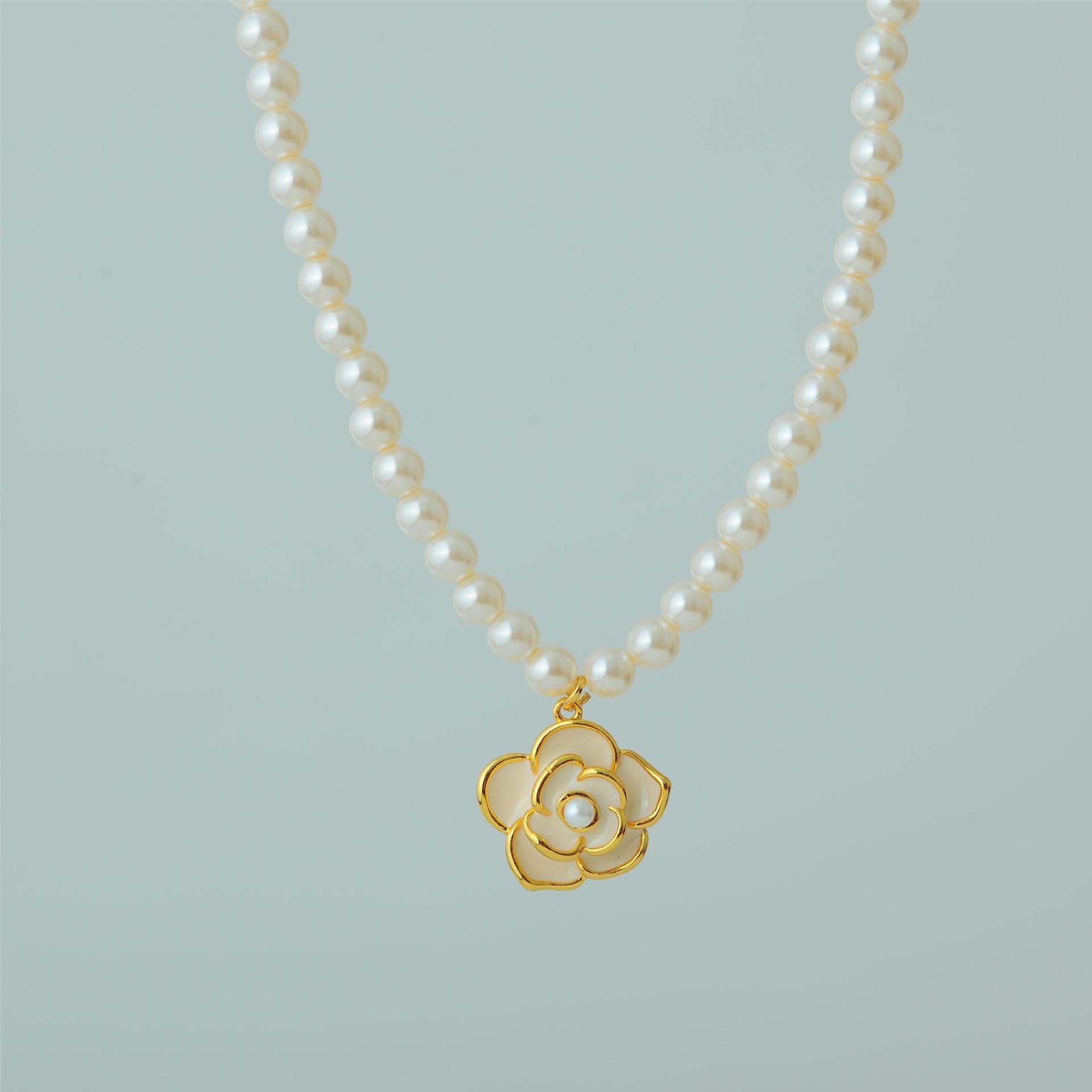French Style High-End Imitation Shijia True Round Pearl Necklace Elegant Light Luxury Camellia Necklace Vintage A10049