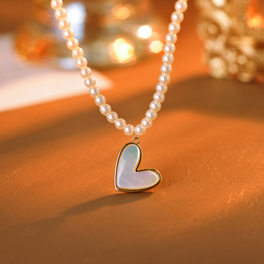 Korean Style Personality Light Luxury High-End Natural Real Shell Pendant Necklace Heart-Shaped Pearl Collarbone Chain for Women