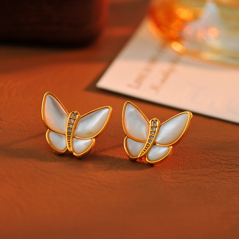 Natural White Mother-of-Pearl Butterfly Necklace for Women, Autumn and Winter New Hot-Selling Light Luxury Niche High-End Vintage Earring Set