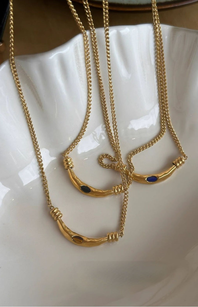 Vintage Light Luxury INS Style Niche Inlaid Tiger Eye Stone Titanium Steel INS High-End Necklace Trendy European and American Style Desert Journey