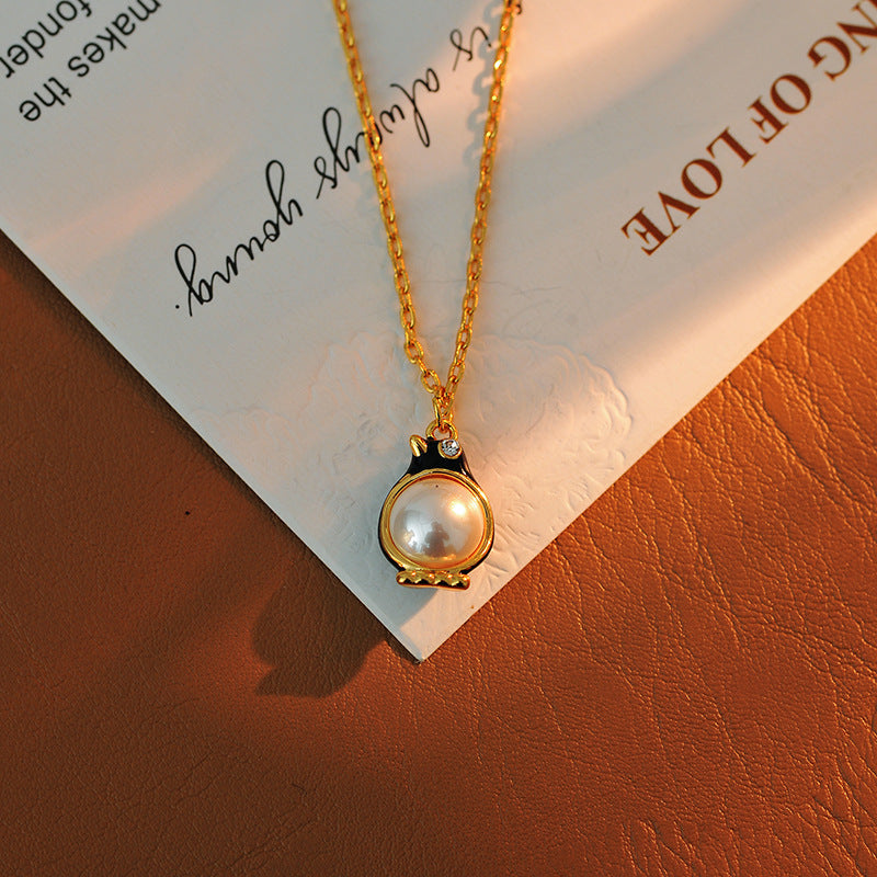 New Fashionable Light Luxury Commuting Fresh Cute Enamel Inlaid Pearl Penguin Shape Metal Necklace