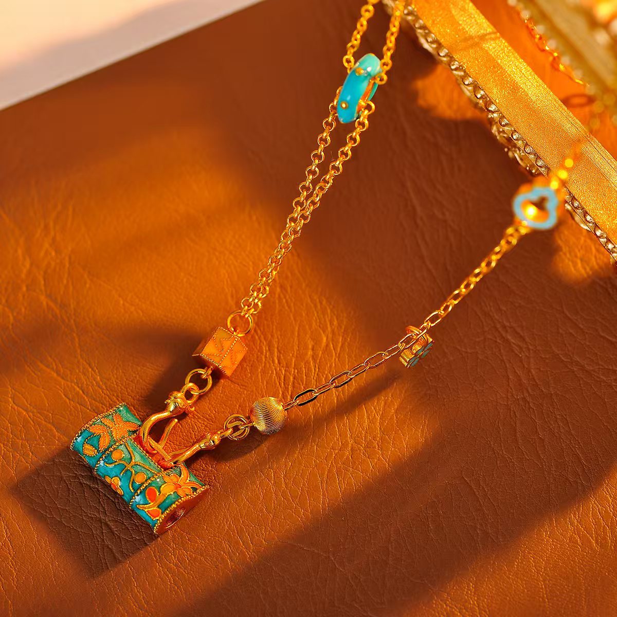 Designer Colorful Gourd Necklace for Women, National Trend, Elegant Niche Design, High-End Collarbone Chain