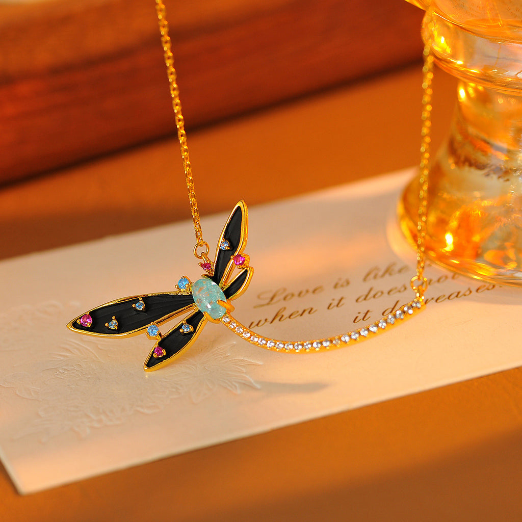 Niche Personality Zircon Inlaid Dragonfly Necklace for Women New Trendy Fashion Exquisite High-end Clavicle Chain