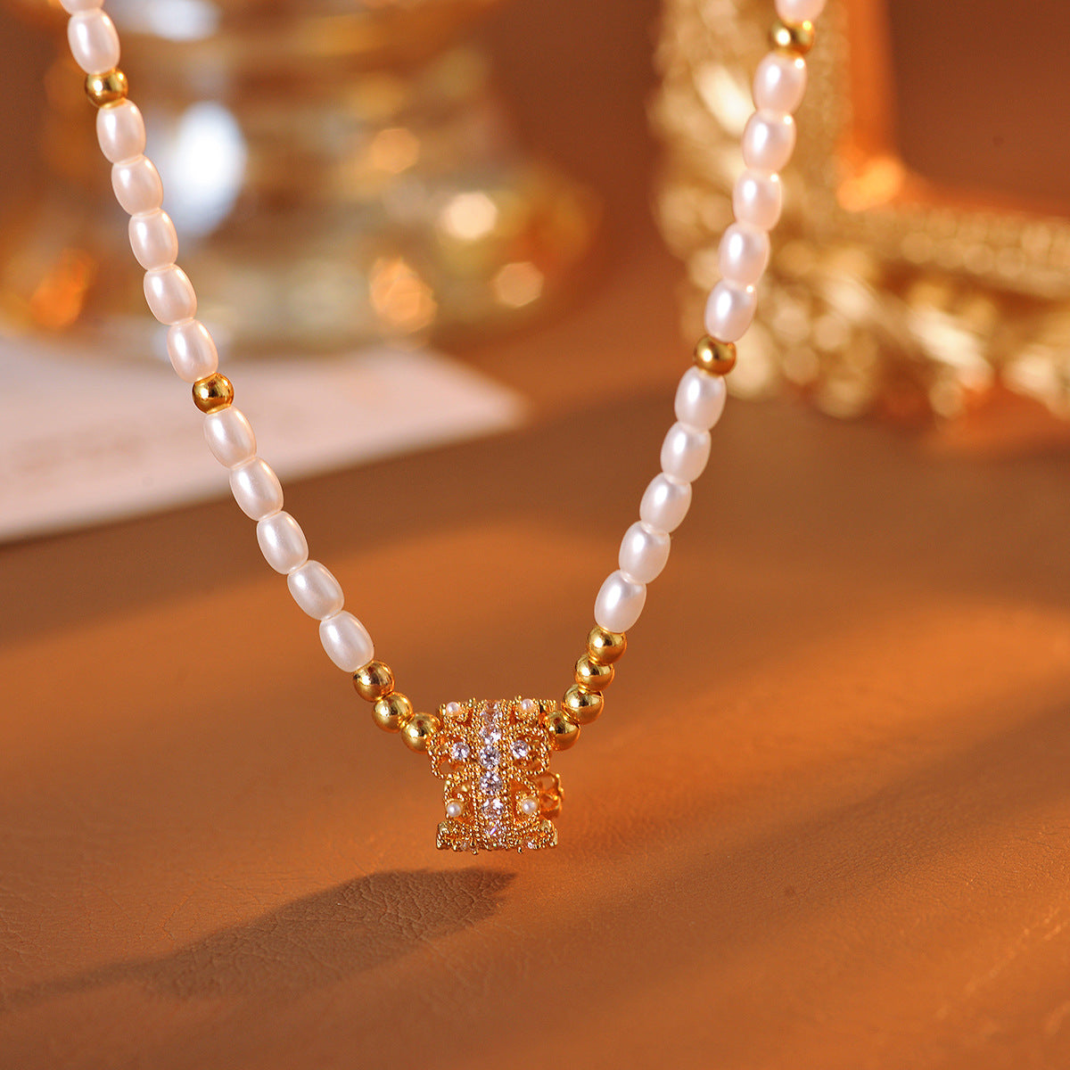 Small Waist Necklace French Elegant Hot-Selling Rice Pearl Necklace Exquisite High-End Clavicle Chain for Women