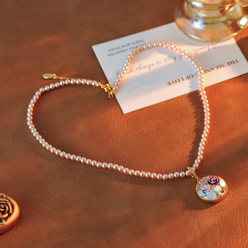 Oil Painting Style Pearl Necklace for Women New Chinese Style National Style Flower Artistic Retro 2025 New Niche Design Clavicle Chain