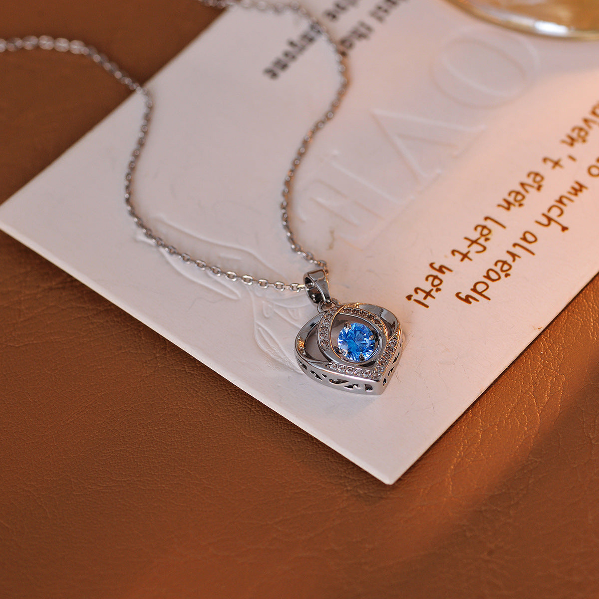 Beating Heart Necklace Light Luxury High-end Jewelry Internet Celebrity Hot-selling Beating Heart Collarbone Chain