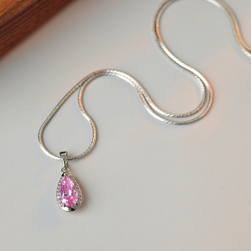 New Water Drop Shape Luxurious Elegant Cluster Zirconia Sparkling Colorful Zircon Pendant for Women Fashionable Exquisite Collarbone Chain Necklace