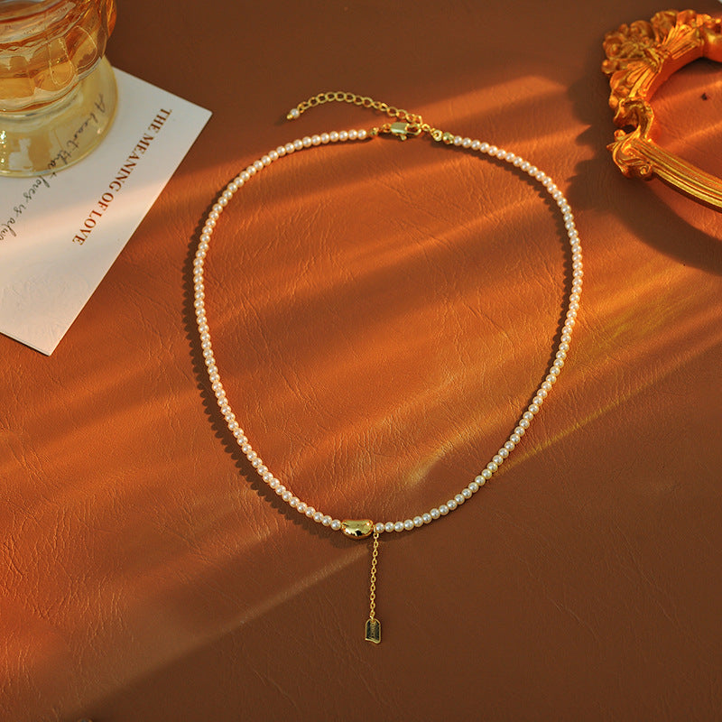 Hot-Selling Pearl Acacia Bean Necklace for Women, Light Luxury Elegant Designer High-End Sense Neck Chain with Tassel Lucky Clavicle Chain